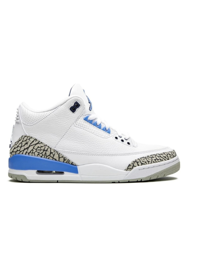 Air Jordan Retro 3 UNC