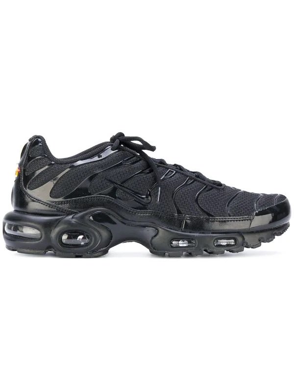 NIKE AIR MAX PLUS- TRIPLE BLACK